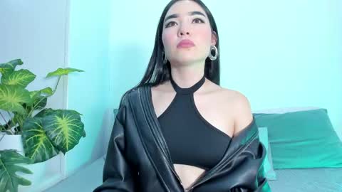 airi  online show from May 2, 12:00 pm