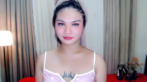 airy_lust online show from December 4, 5:45 pm