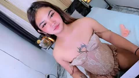 airy_lust online show from July 6, 4:53 pm