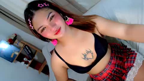 airy_lust online show from June 19, 6:25 pm