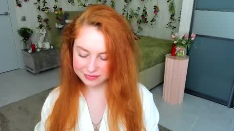 Louise online show from June 29, 7:24 pm