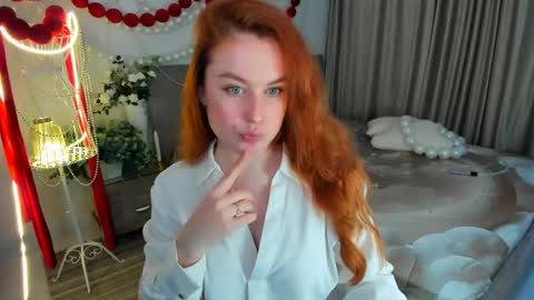 Louise online show from May 8, 10:10 am