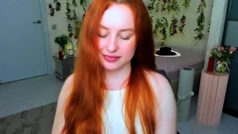 Louise online show from May 15, 8:16 pm