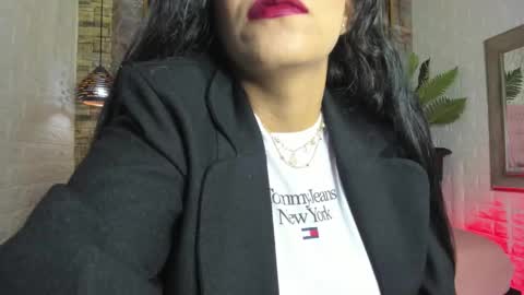 aisha__cambell online show from March 9, 10:31 am