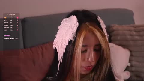 Aisha online show from July 20, 1:24 pm