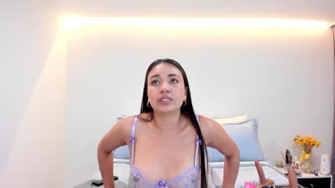 Snapshot of aisha_es chatting on September 23, 12:48 am Aisha online show from September 23, 12:48 am