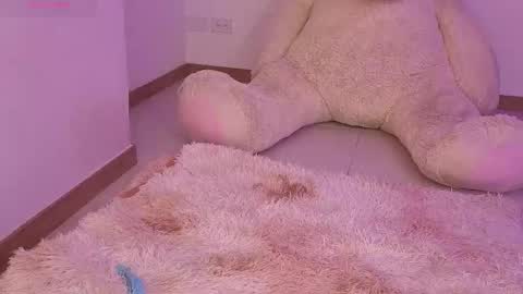 Ash             INDEPENDET MODEL  online show from March 11, 4:48 am