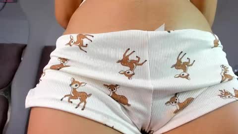 aisha_violeht online show from May 11, 4:04 pm