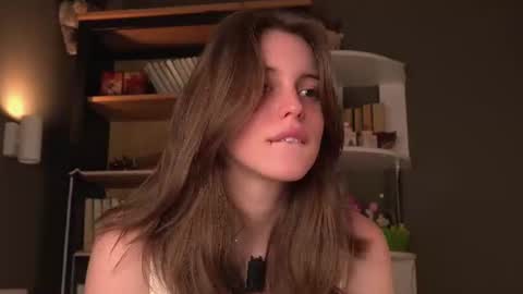 Aliza online show from June 24, 1:34 am