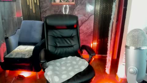 Miss Tatiana Independent Chaturbate Model online show from November 21, 2:31 am