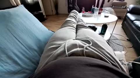 ak_2 online show from January 9, 11:38 am