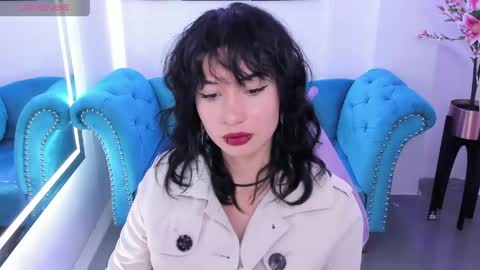 Azaka  online show from April 25, 1:02 pm
