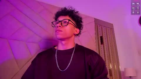 akazaboy online show from July 10, 11:53 pm