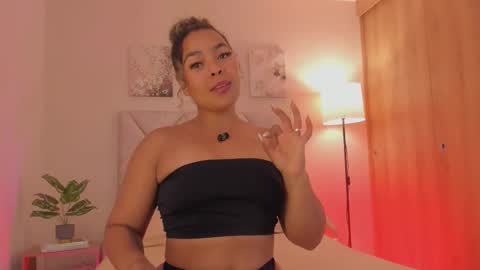 Akenda online show from December 3, 4:07 pm