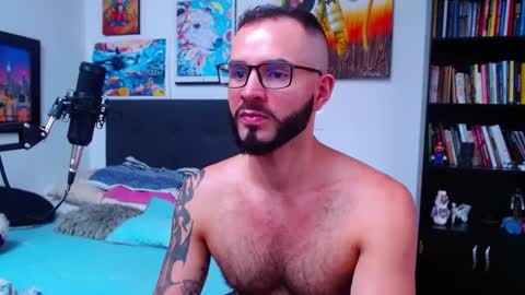 akiles online show from February 21, 9:43 pm