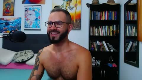 akiles online show from February 14, 1:45 am