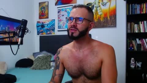 akiles online show from February 25, 1:41 am