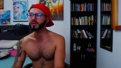 akiles online show from February 12, 11:09 pm