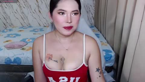 akiragirl_ online show from June 14, 5:42 am