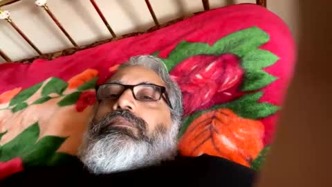 aladdin31673 online show from March 1, 10:10 pm