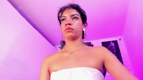 Alahia Rodriguez online show from November 17, 12:08 pm