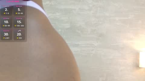 alaia_colins online show from June 19, 1:33 am