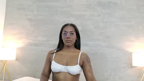 alaia_colins online show from August 4, 11:12 pm