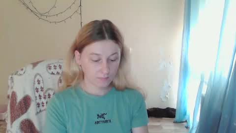 Anna online show from August 4, 10:33 am