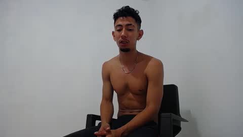 Snapshot of alan_gay chatting on September 15, 2:40 pm Alan online show from September 15, 2:40 pm