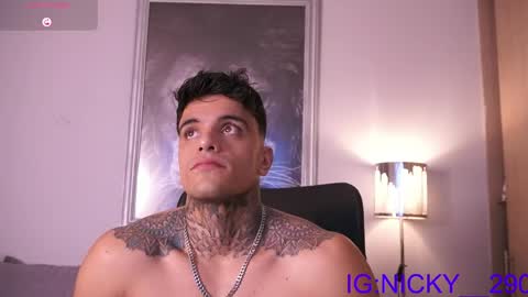 alan_morrys online show from May 5, 2:29 am