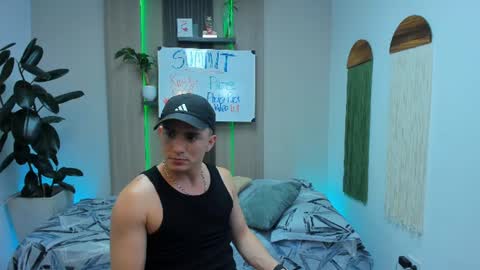 Alan  Kevin can we reach 100 thumbs up please guys  online show from June 26, 7:19 pm