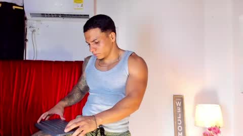 alan_vitori online show from June 13, 10:31 pm