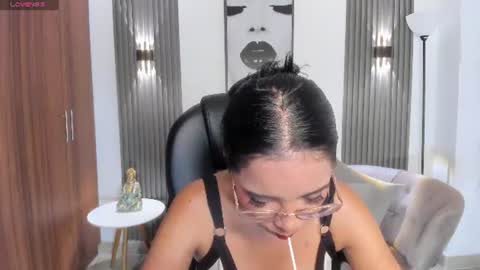 alana  online show from July 15, 7:29 pm