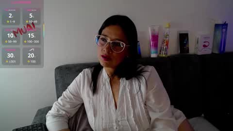 Alana  online show from February 26, 7:50 pm