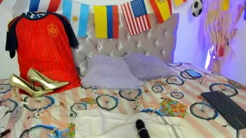 alana_vega69 online show from July 16, 3:48 pm