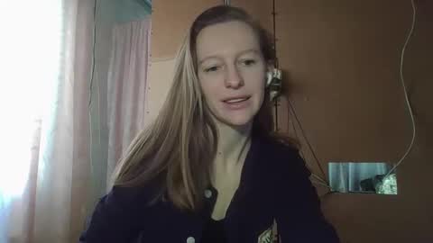 Snapshot of alane26 chatting on February 26, 1:43 pm Elisa online show from February 26, 1:43 pm