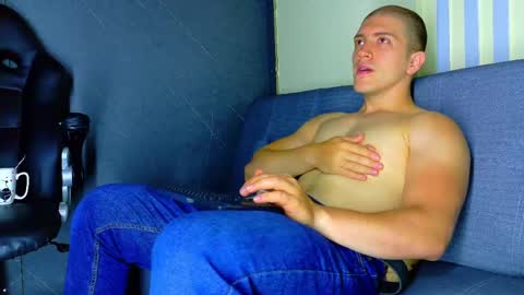 Alan Ferrer online show from April 23, 10:45 am