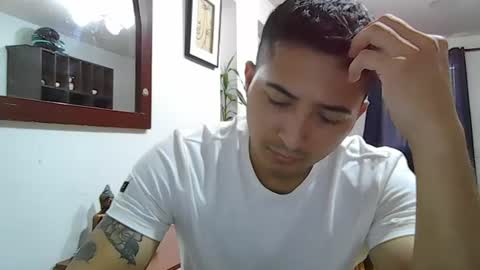 alanj998 online show from July 1, 4:04 pm