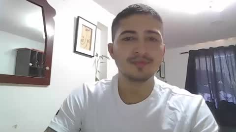 alanj998 online show from August 2, 7:37 pm
