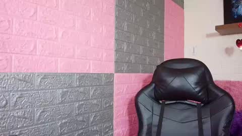 Alanna online show from March 6, 9:47 pm