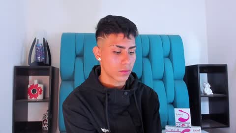 Snapshot of alannaughty_ chatting on January 17, 9:28 pm alannaughty_ online show from January 17, 9:28 pm