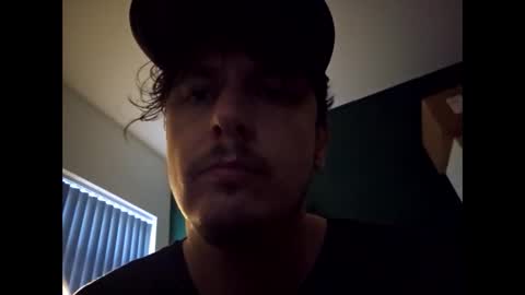 alannovak8 online show from May 1, 6:24 pm
