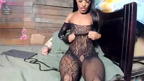 alariprincess online show from July 27, 3:20 pm