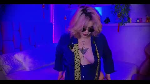 albaandthayron online show from February 20, 5:48 pm