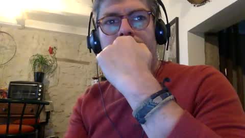 albandant online show from December 4, 1:25 pm