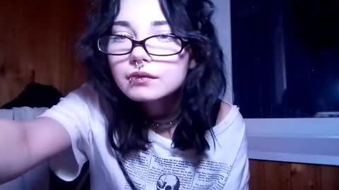 Snapshot of alberthamazierski chatting on September 25, 4:36 pm alberthamazierski online show from September 25, 4:36 pm