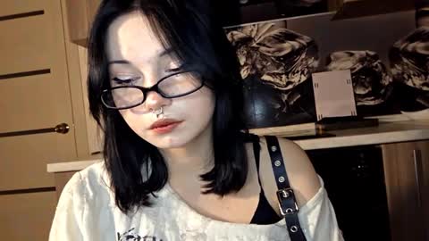 alberthamazierski online show from March 15, 9:13 am