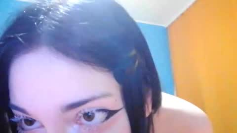 Snapshot of alberthamazierski chatting on October 4, 4:27 pm alberthamazierski online show from October 4, 4:27 pm