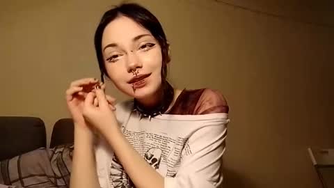 Snapshot of alberthamazierski chatting on September 30, 10:09 pm alberthamazierski online show from September 30, 10:09 pm