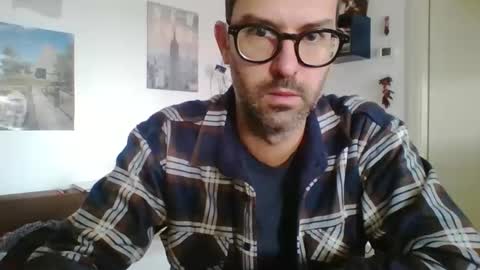 albertodivenire online show from November 1, 9:41 am